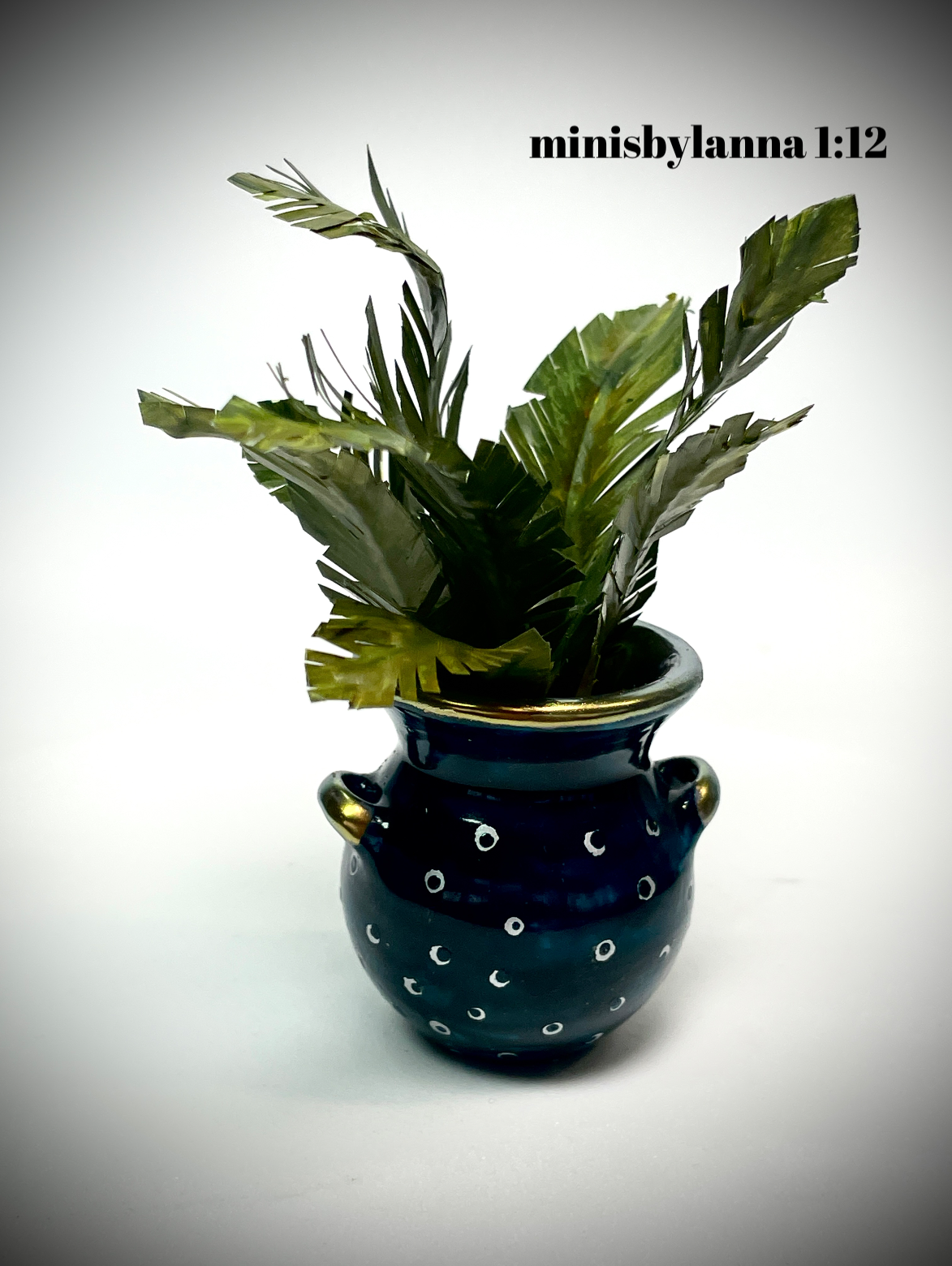 1:12 Dollhouse miniature handmade green pot with banana leaves