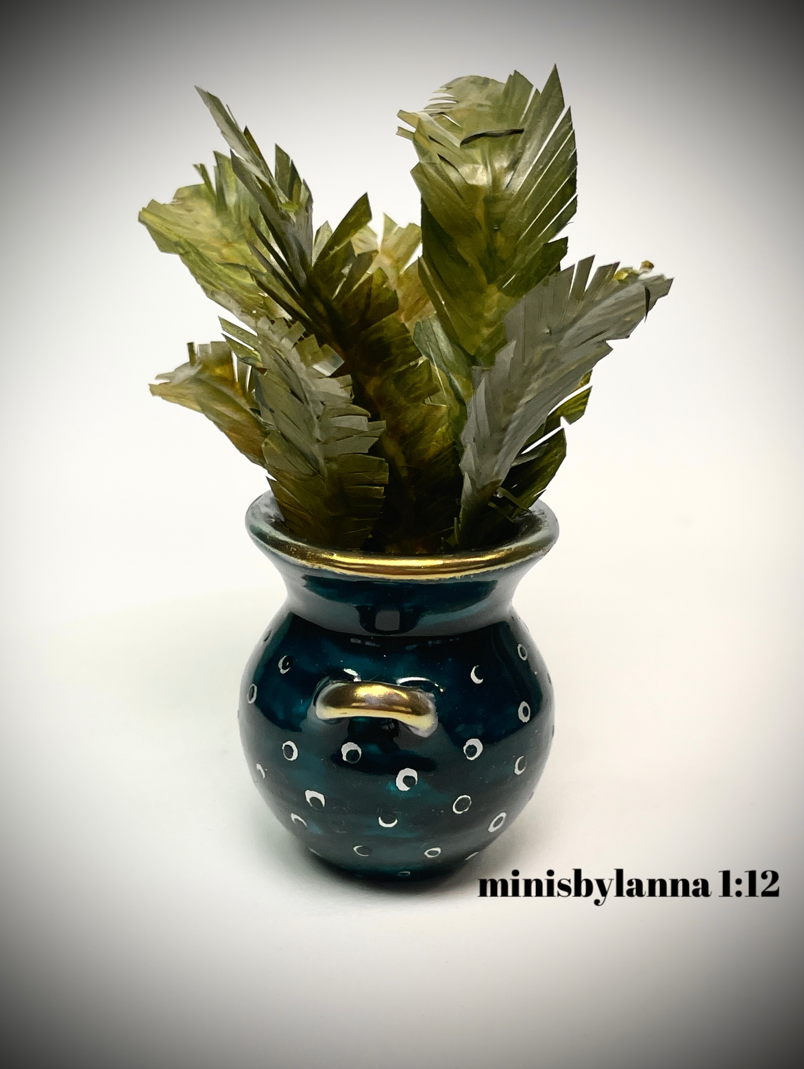 1:12 Dollhouse miniature handmade green pot with banana leaves
