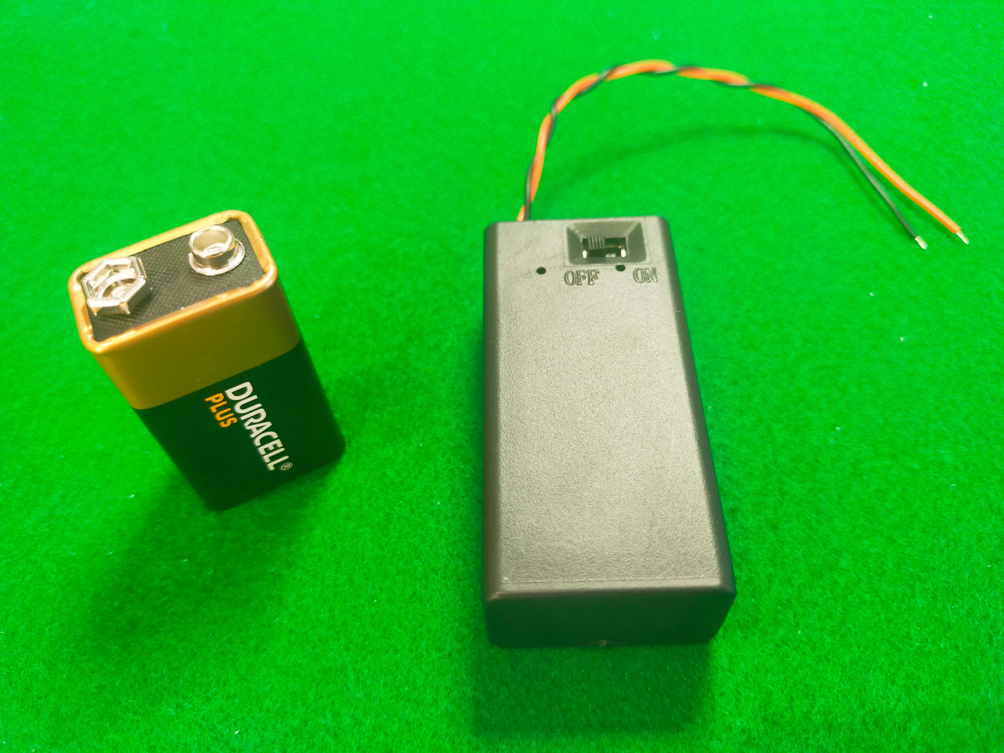 1:12 Dollhouse miniature 9Vdc switched battery power source