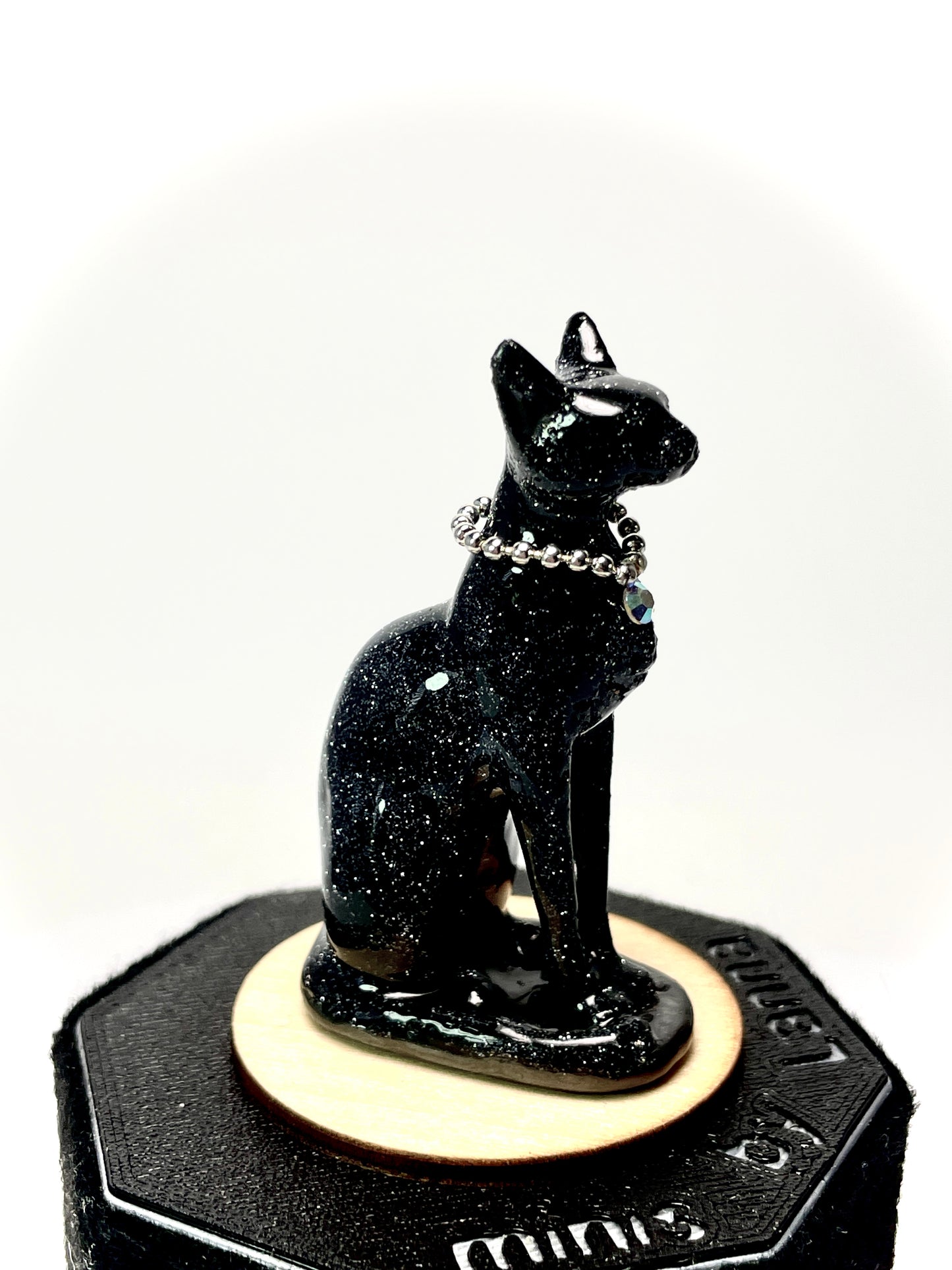 1:12 Dollhouse miniature Egyptian cat sculpture