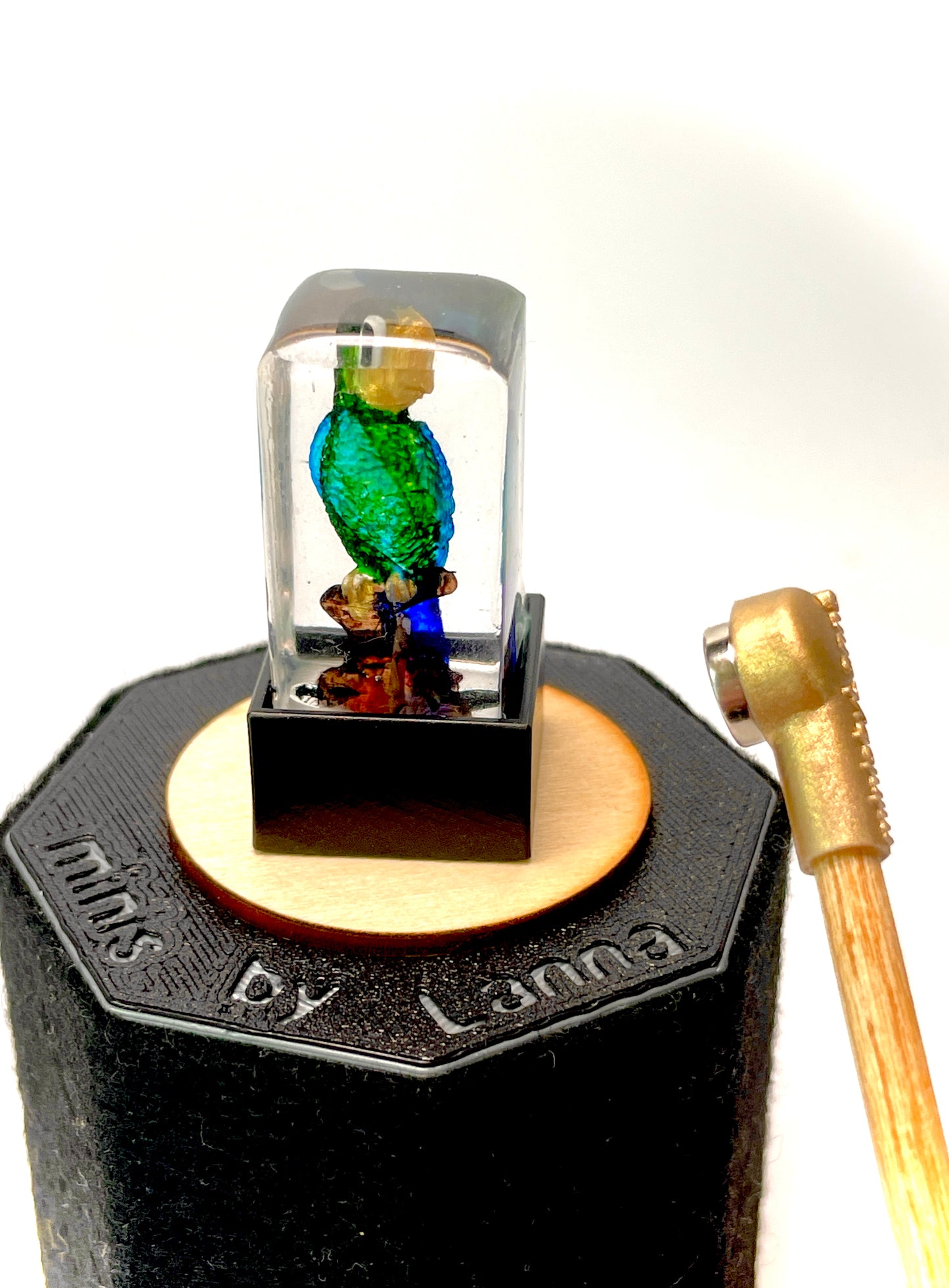 1:12 Dollhouse miniature resin LED Magic light Parrot working table lamp