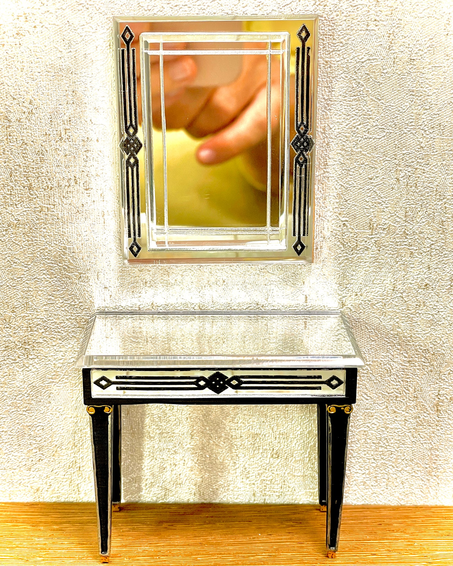 1:12 Dollhouse miniature modern engraved wall mirror