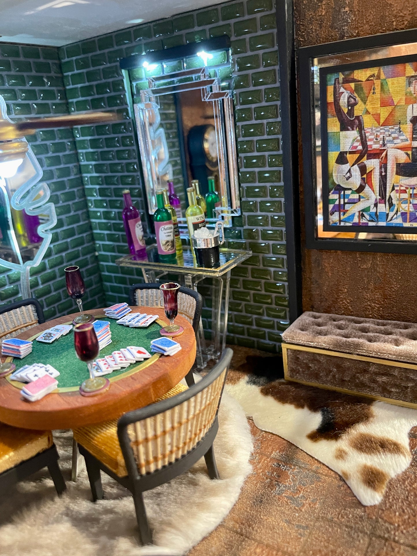 1:12 Dollhouse roombox diorama recreation room - Decorated and Remote Controlled or Fully Furnished