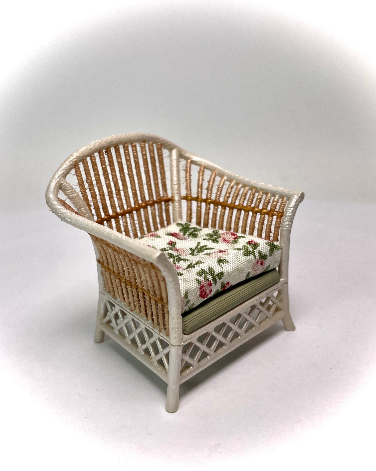 1:16 Dollhouse cane rattan pearl pink roses on green furniture - Lundby