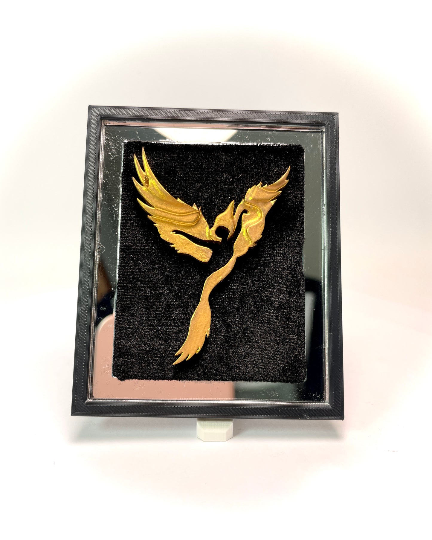 1:12 Dollhouse miniature Eagle Lady gold-filled picture