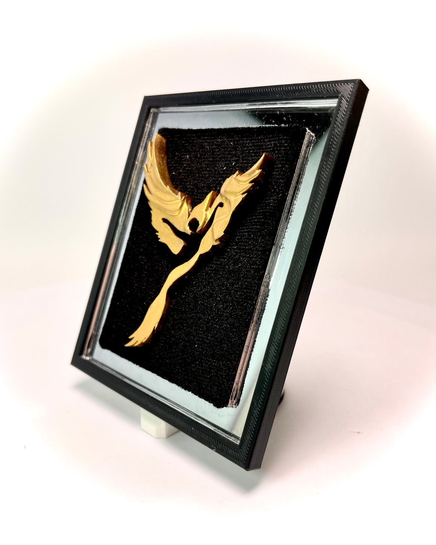 1:12 Dollhouse miniature Eagle Lady gold-filled picture