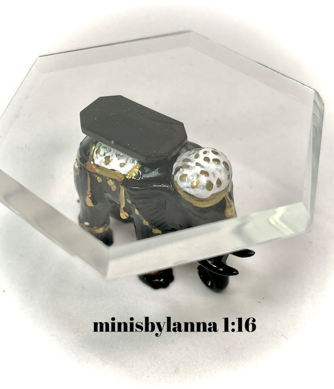 1:12 Dollhouse miniature black elephant side table like porcelain glass effect top
