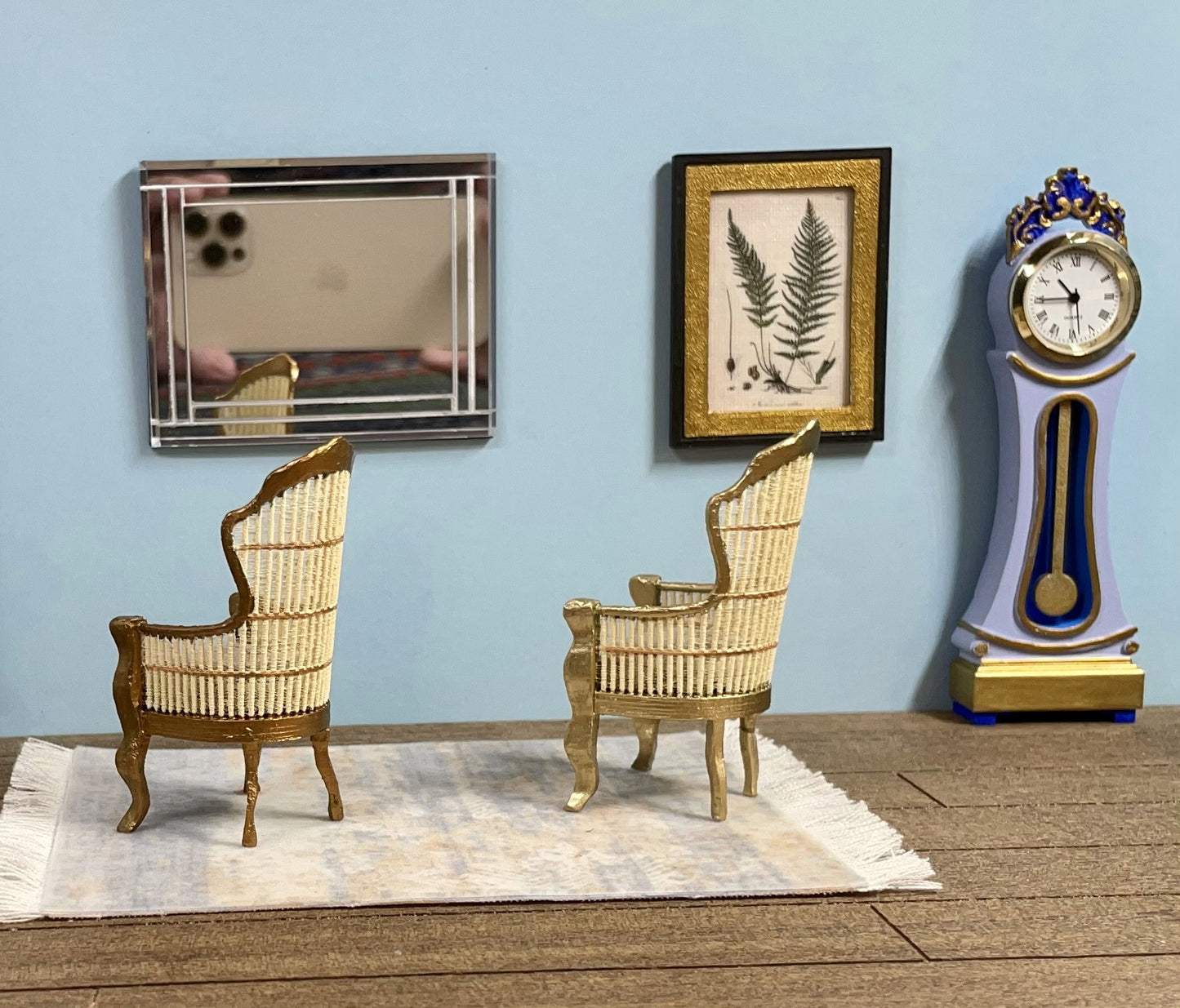 1:16 Dollhouse miniature Victorian rattan two golden chairs - Lundby scale