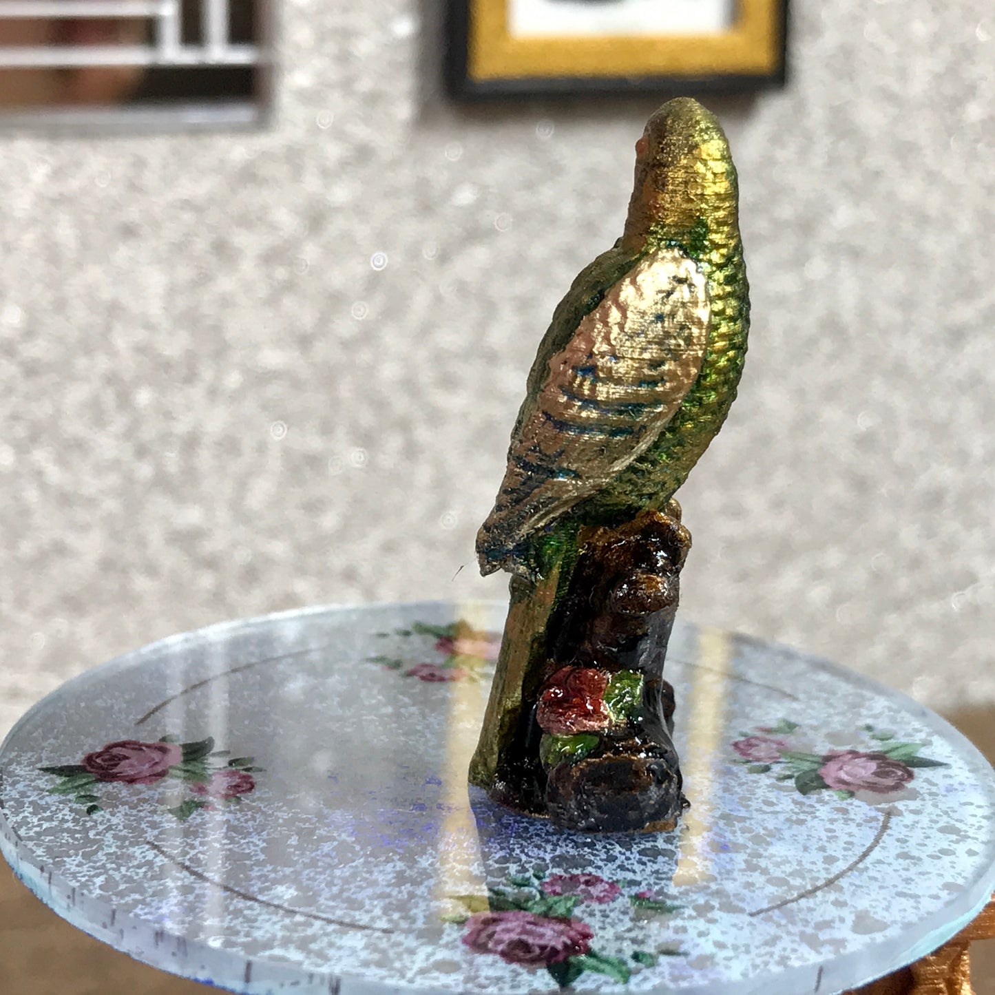 1:12 Dollhouse miniature gilded parrot sculpture