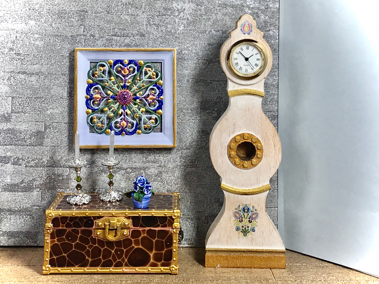 1:12 Dollhouse miniature wooden Swedish Mora longcase working clock