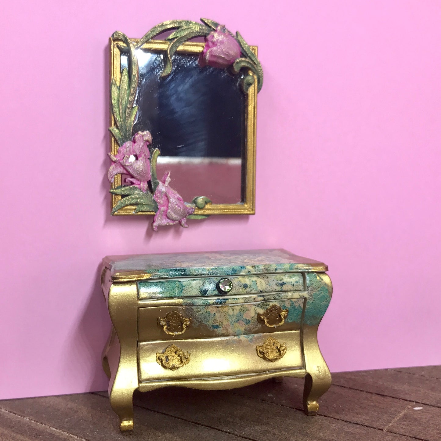 1:16 Dollhouse miniature gold chest of drawers w flower decoupage - Lundby scale