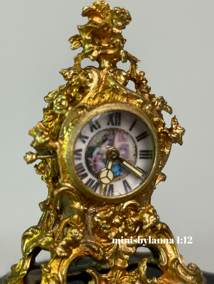 1:12 Dollhouse miniature French ormolu mantel working clock
