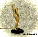 1:12 Dollhouse miniature fat lady sculpture
