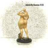 1:12 Dollhouse miniature fat lady sculpture