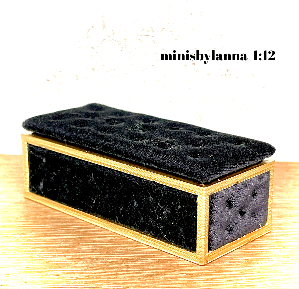 1:12 Dollhouse Ottoman storage stool various colors