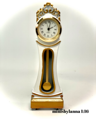 1:16 Dollhouse Swedish Mora longcase working clock white gray - Lundby scale