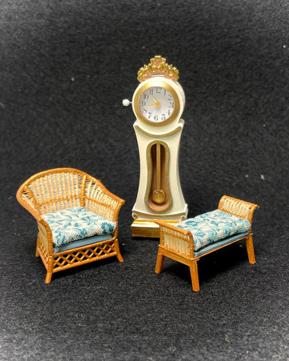 1:24 Dollhouse Swedish Mora long-case working clock various colors - Half scale