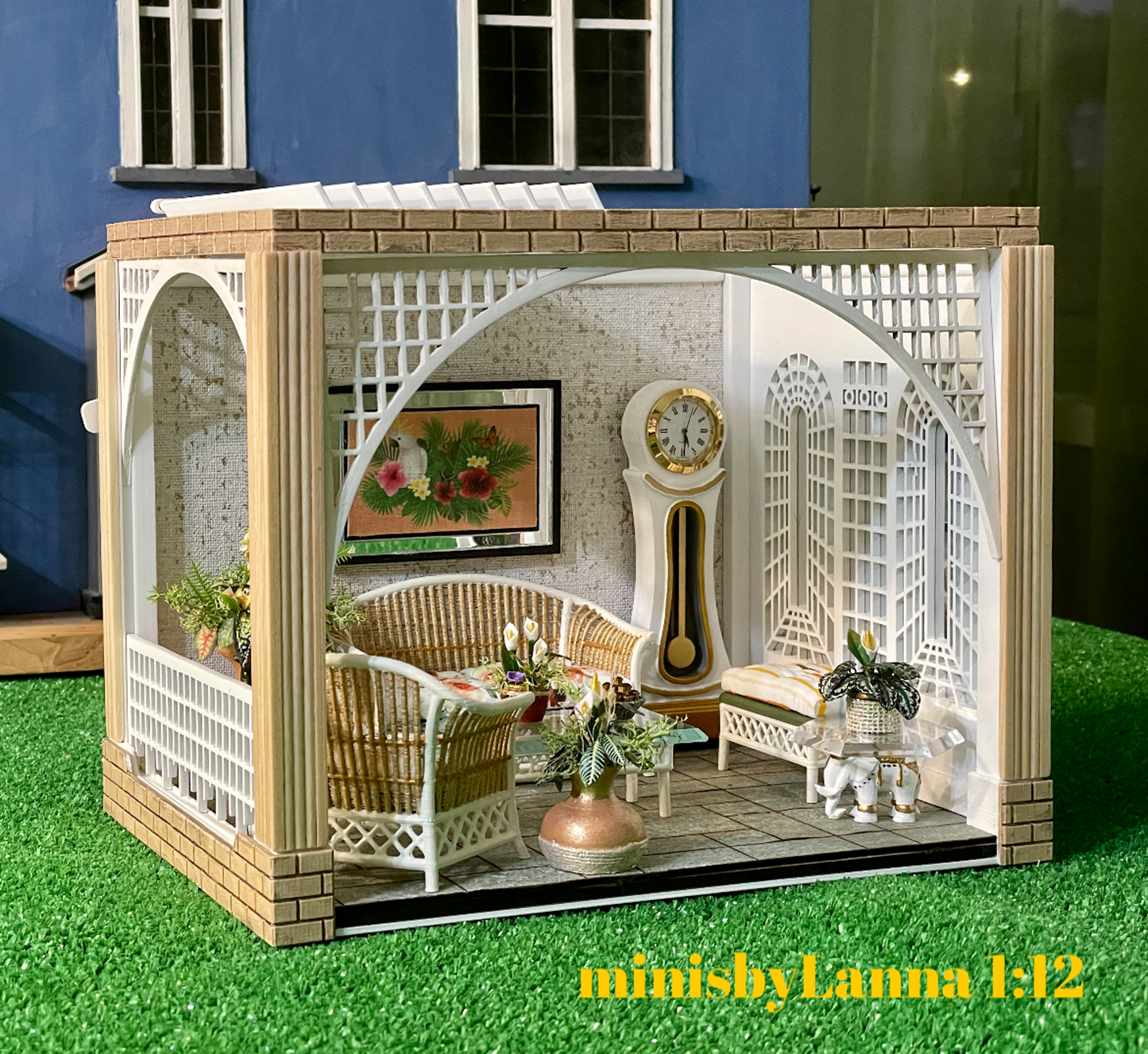 1:12 Dollhouse roombox Gazebo Diorama Art Box with moving pergolas roof cover - Various Models