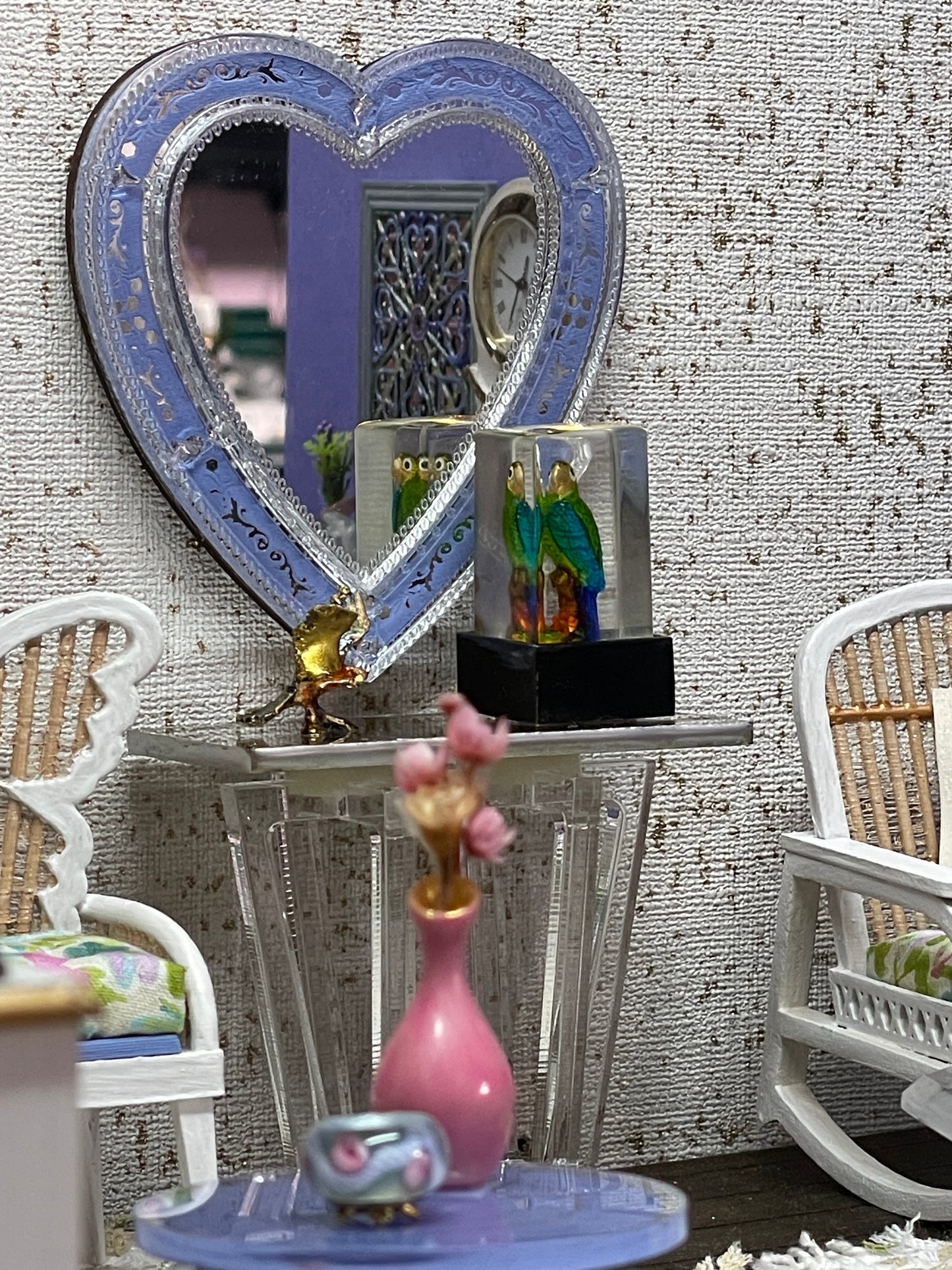 1:12 Dollhouse miniature resin LED Magic light Parrot working table lamp