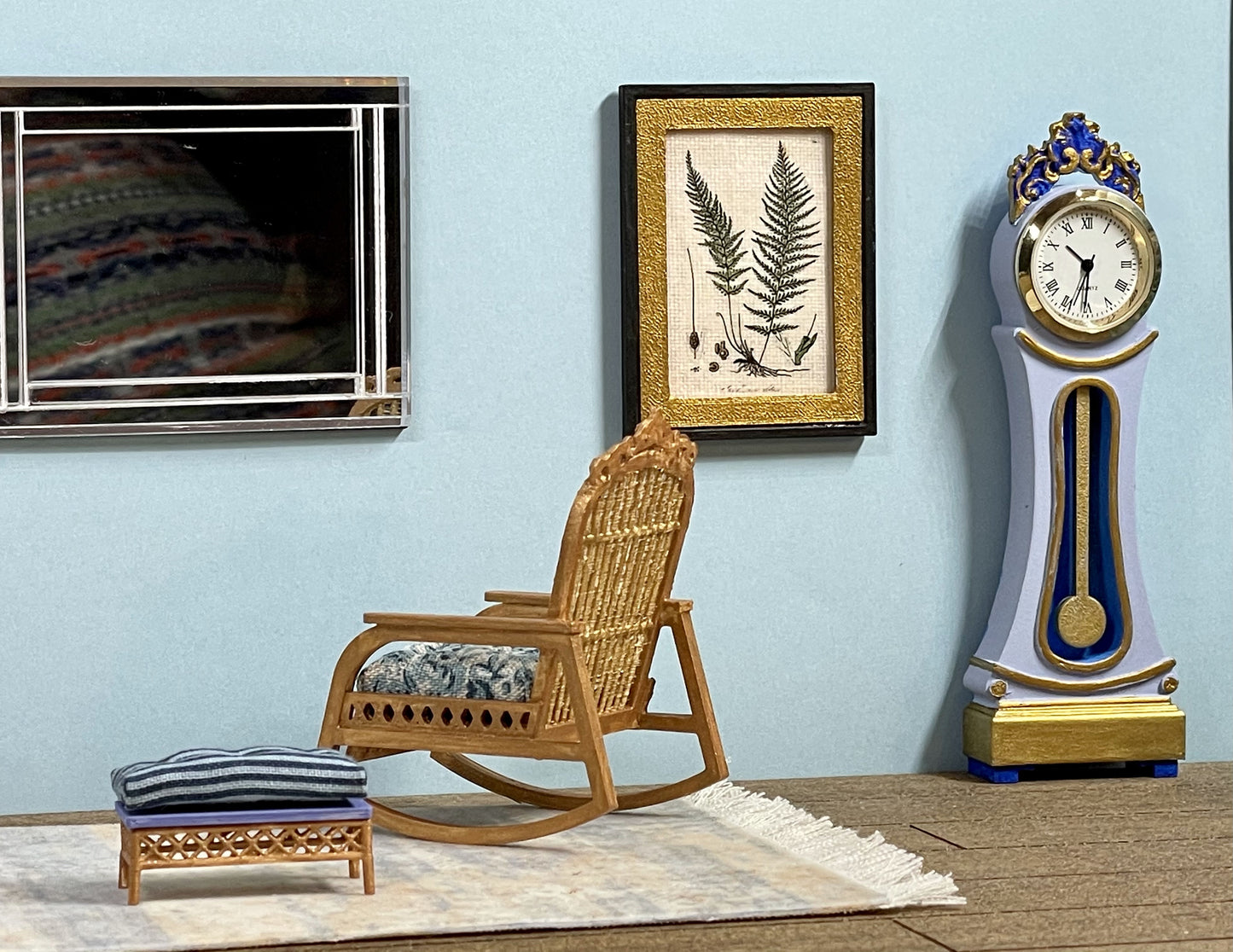 1:16 Dollhouse cane rattan rocking chair / foot stool floral blue - Lundby scale