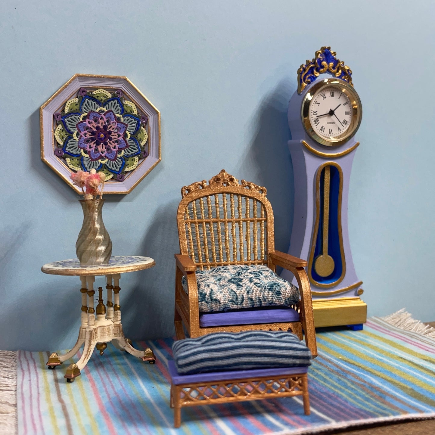 1:16 Dollhouse cane rattan rocking chair / foot stool floral blue - Lundby scale