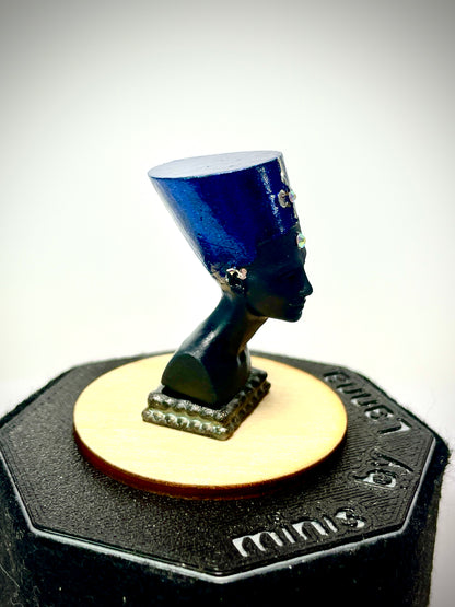 1:12 Dollhouse miniature Egyptian Nefertiti sculpture