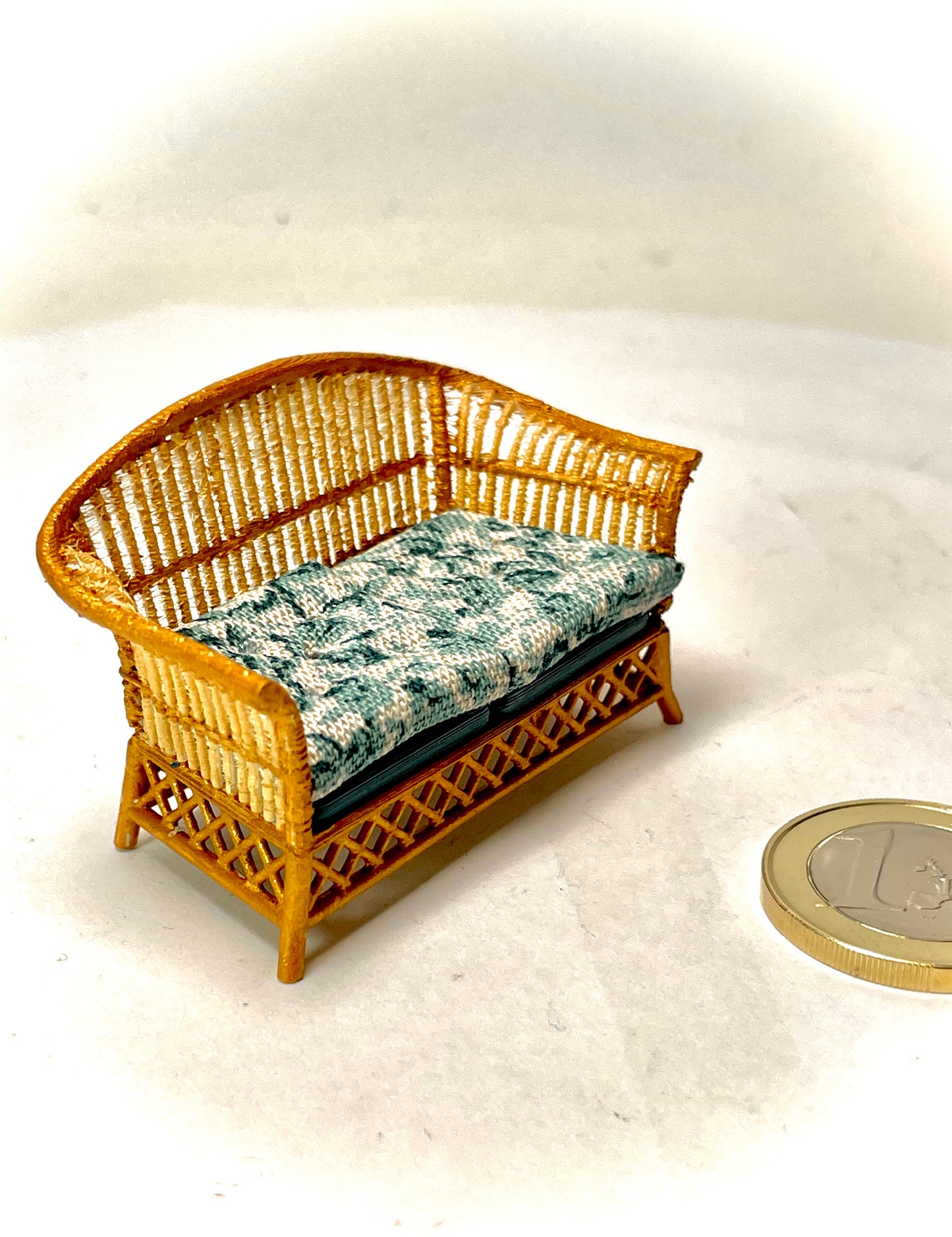 1:24 Dollhouse cane rattan petit floral blue furniture - Half Scale