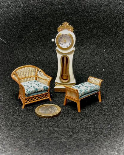1:24 Dollhouse Swedish Mora long-case working clock various colors - Half scale