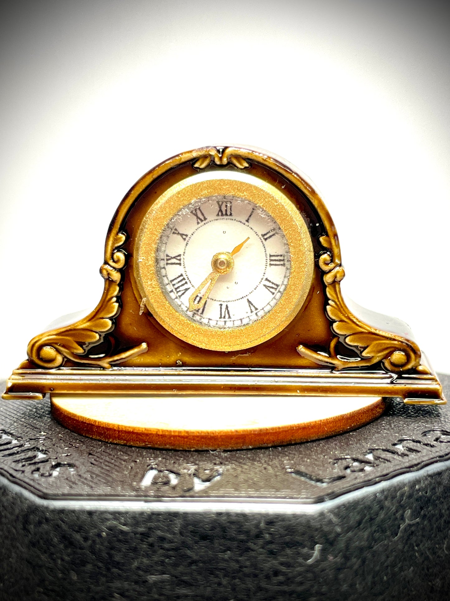 1:12 Dollhouse miniature Napoleon Hat mantel working clock – Hand Painted