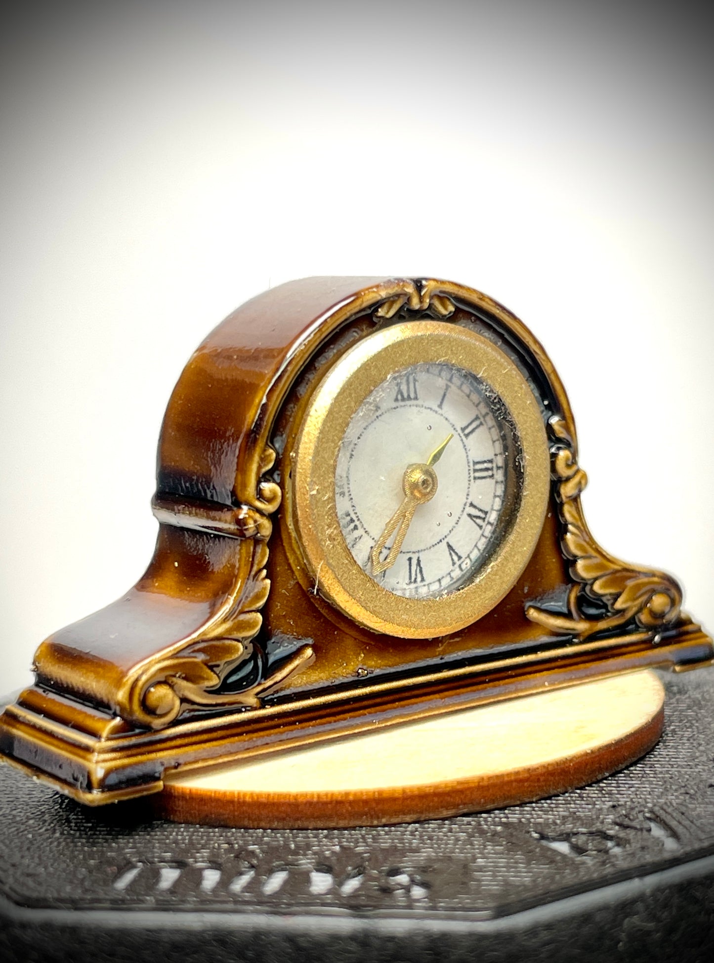 1:12 Dollhouse miniature Napoleon Hat mantel working clock – Hand Painted