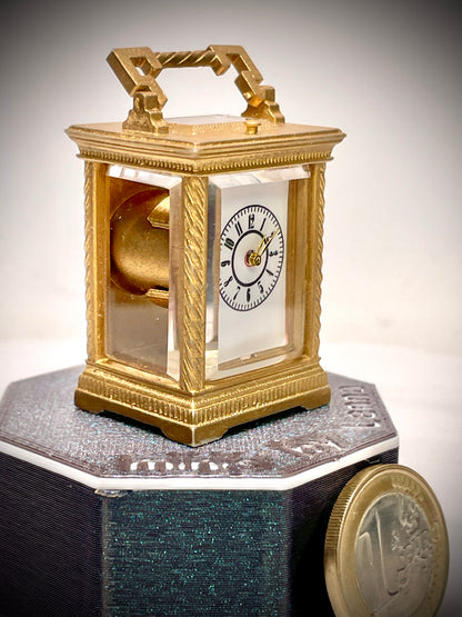 1:6 Dollhouse miniature elegant French carriage clock