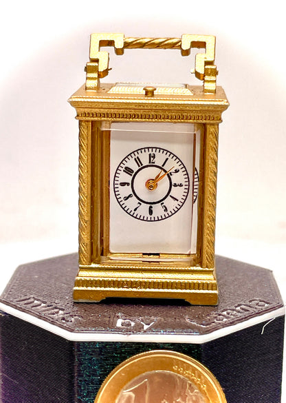 1:6 Dollhouse miniature elegant French carriage clock