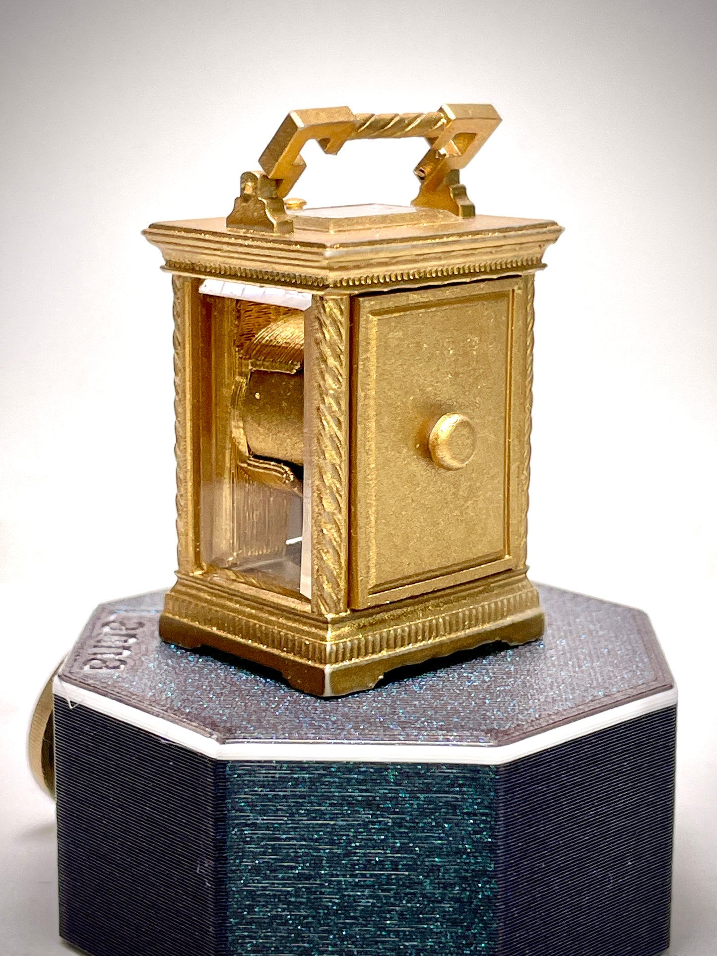 1:6 Dollhouse miniature elegant French carriage clock
