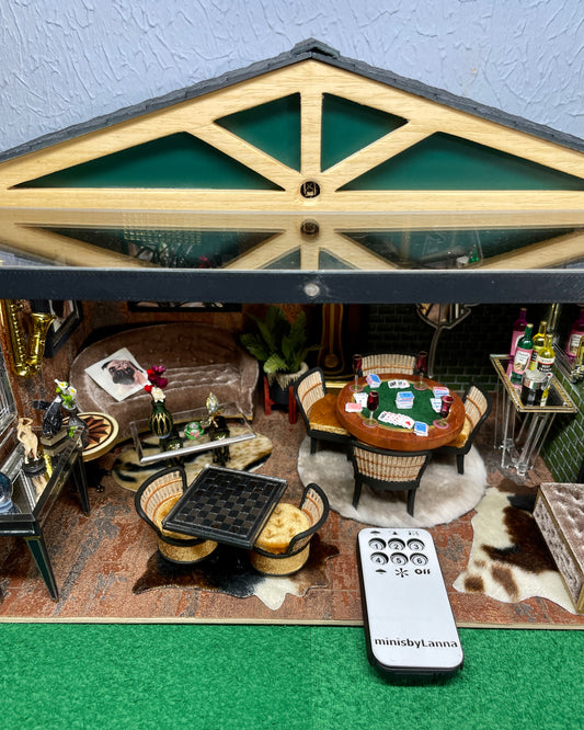 1:12 Dollhouse roombox diorama recreation room - Decorated and Remote Controlled or Fully Furnished