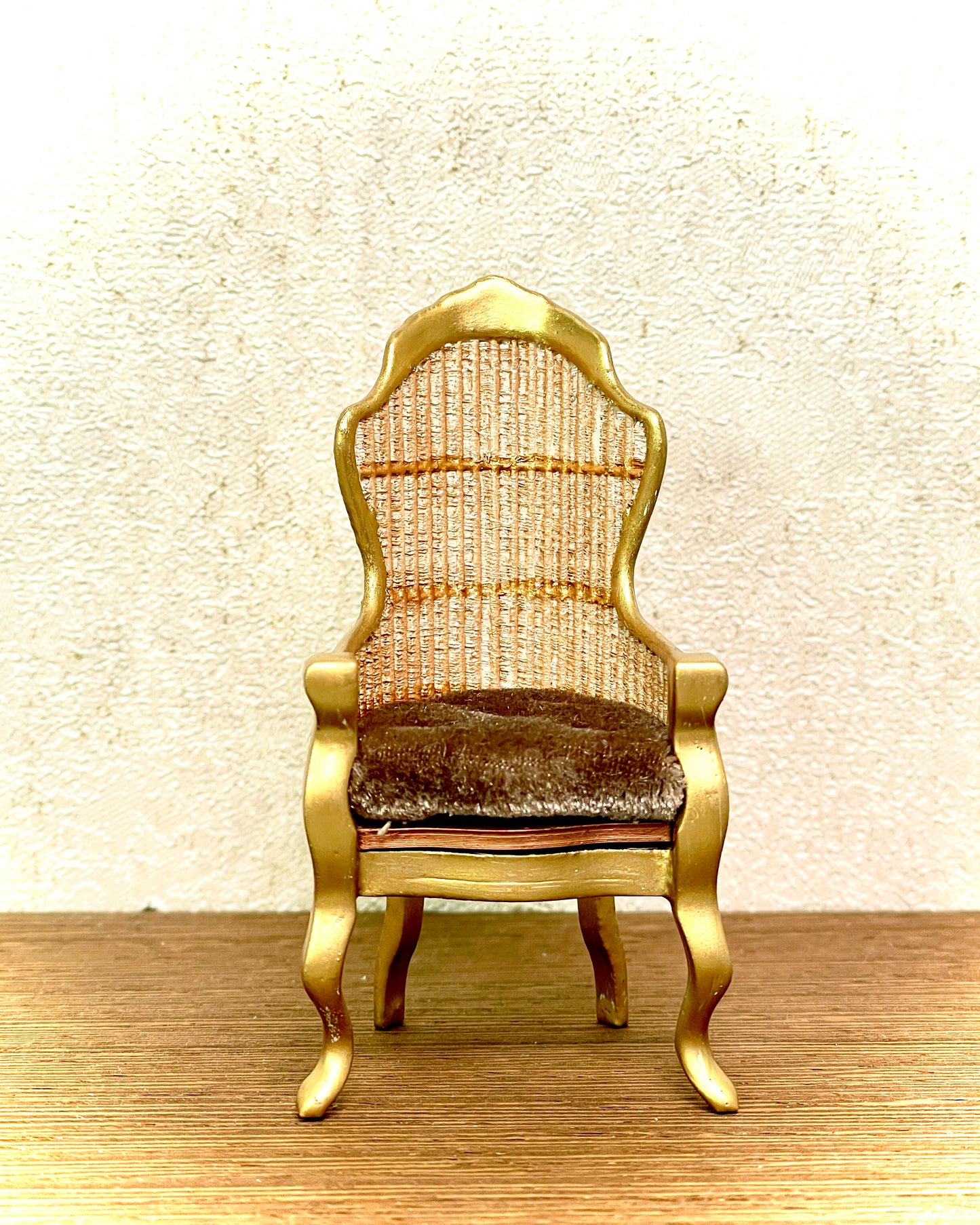 1:16 Dollhouse miniature Victorian rattan golden chair various color cushion - Lundby scale