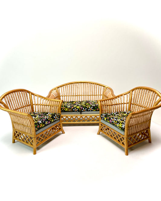 1:12 Dollhouse cane rattan flowers over black furniture