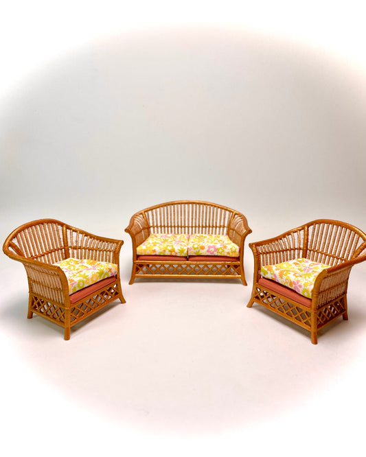 1:16 Dollhouse cane rattan yellow and pink floral furniture - Lundby