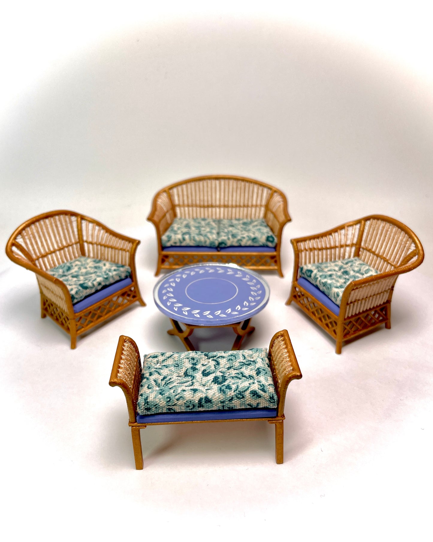 1:16 Dollhouse cane rattan petit floral blue furniture - Lundby