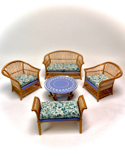1:16 Dollhouse cane rattan petit floral blue furniture - Lundby