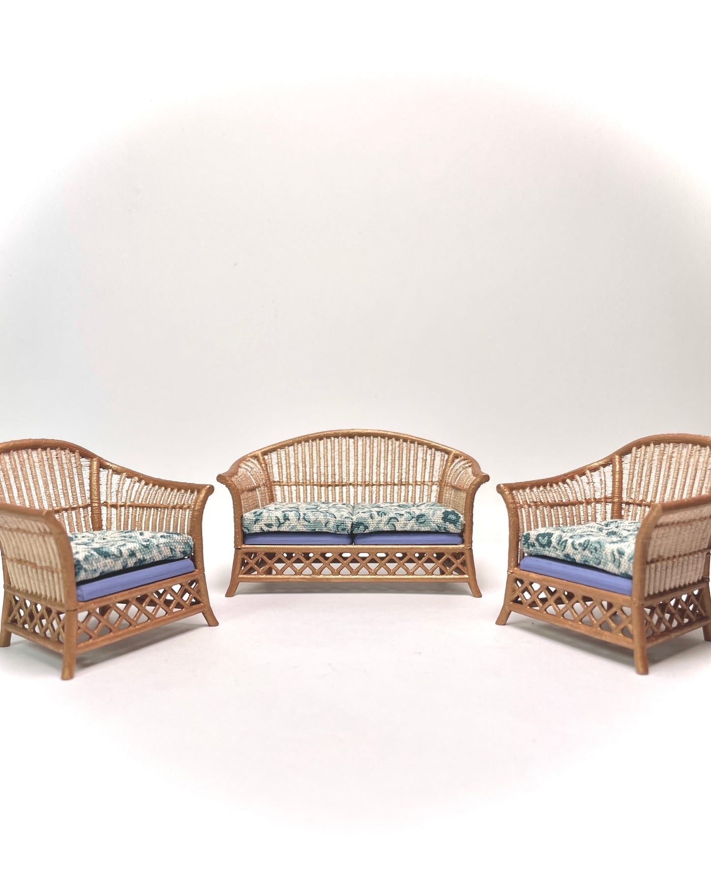 1:16 Dollhouse cane rattan petit floral blue furniture - Lundby