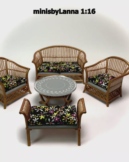 1:16 Dollhouse cane rattan flowers over black furniture - Lundby