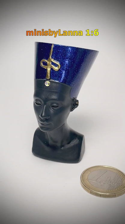 1:6 Dollhouse miniature Egyptian Nefertiti sculpture