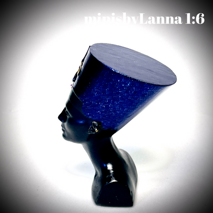 1:6 Dollhouse miniature Egyptian Nefertiti sculpture