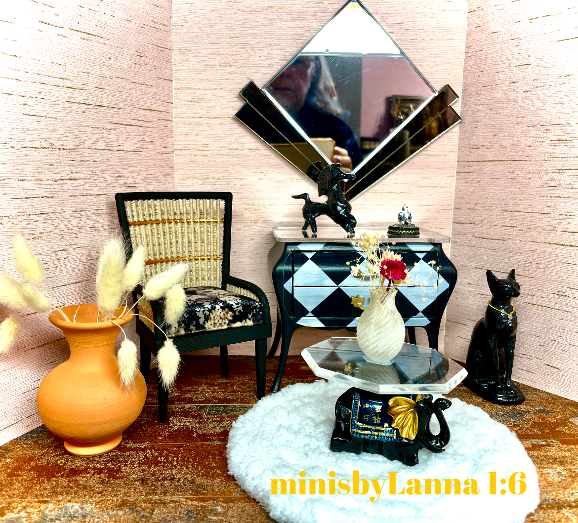 1:6 Dollhouse miniature Art Deco black/white chest of drawers diamond decoupage