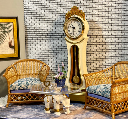 1:16 Dollhouse elephant coffee table like porcelain glass effect top - Lundby