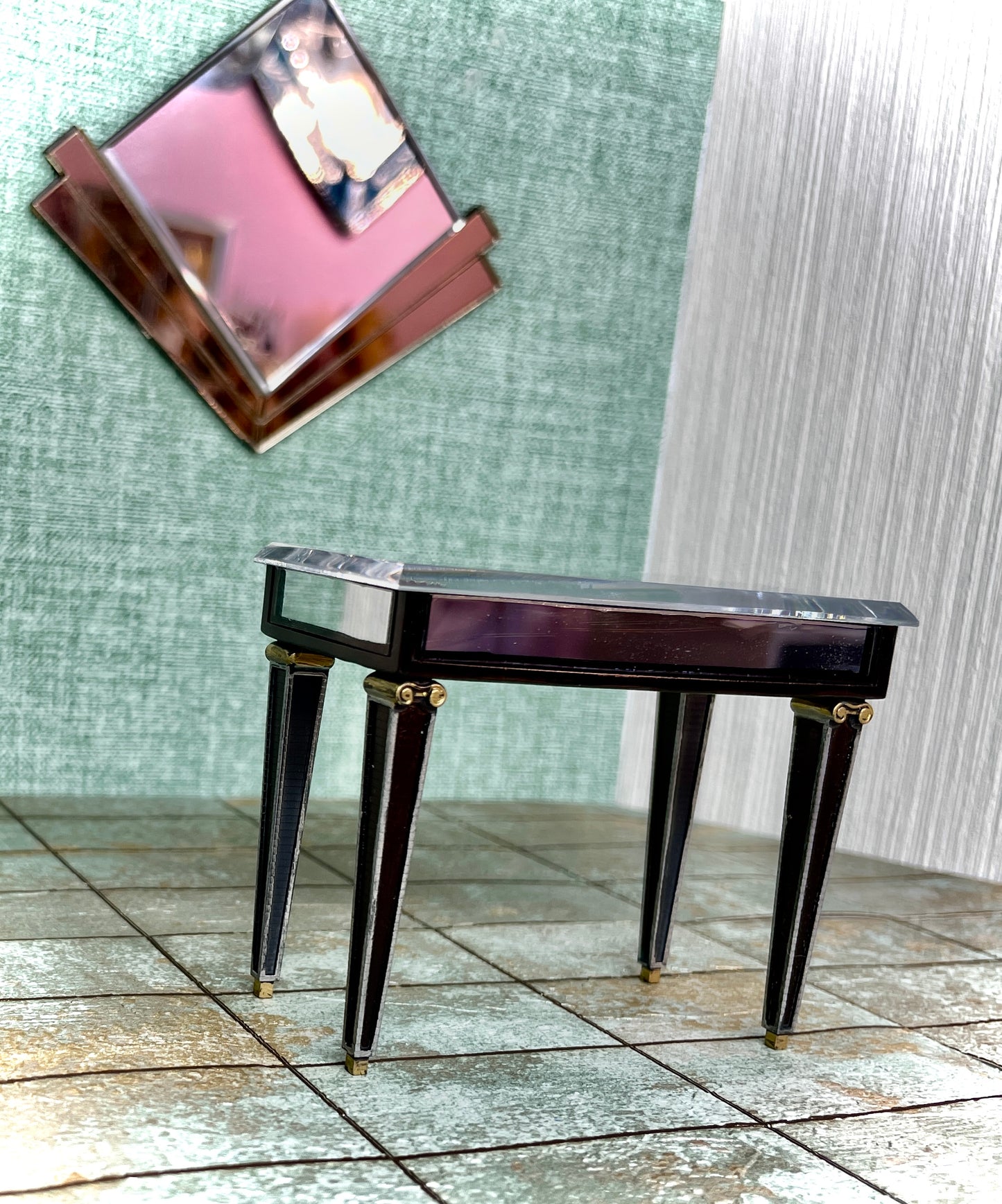 1:12 Dollhouse miniature Art DECO mirrored console table