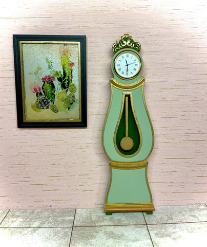 1:6 Dollhouse miniature Swedish Mora longcase quartz clock Green